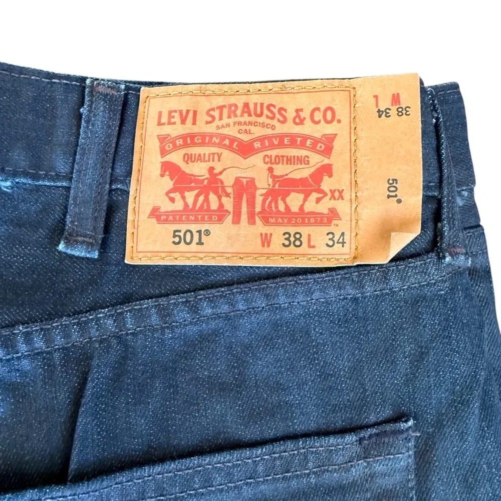 2 for $15 😍 Levi’s Men’s 501 Coated Dark Denim Button Fly Jeans – Size 38x34 - Picture 2 of 7